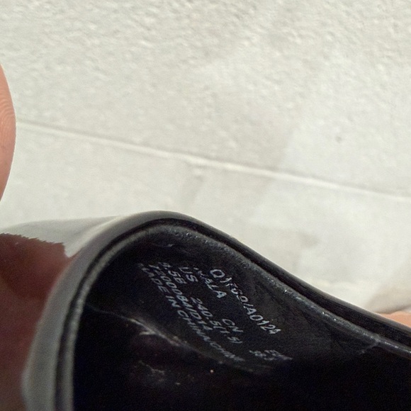 Coach black Patent Leather Women's Pumps - Picture 9 of 9